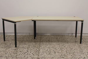 Winkelschreibtisch